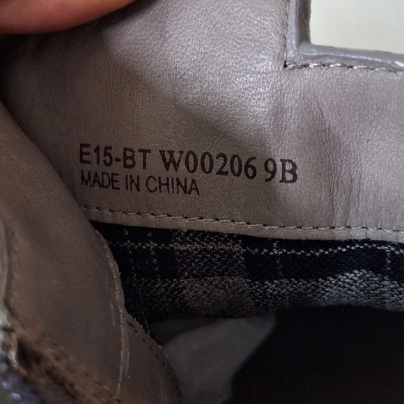 Cole Haan Grey Suede Leather Heeled Ankle Booties Sz 9B - Picture 10 of 11